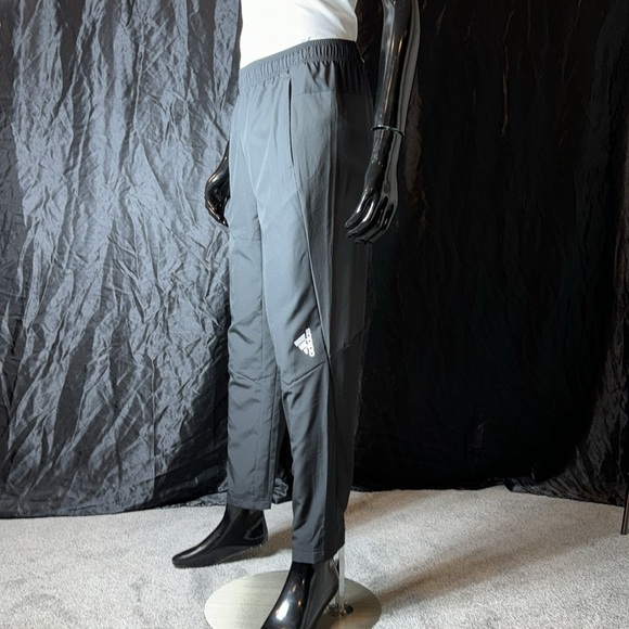 Mens adidas tapered leg joggerss - Picture 3 of 8